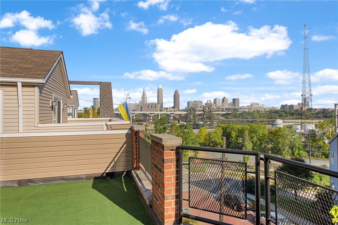 TREMONT - Residential Income