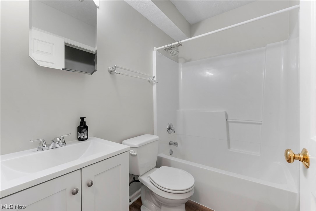 TREMONT - Residential Income