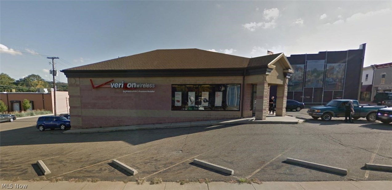 Village/Minerva - Commercial Sale