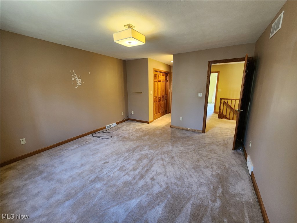 680 Saddlebrook Drive, Youngstown, Ohio image 35