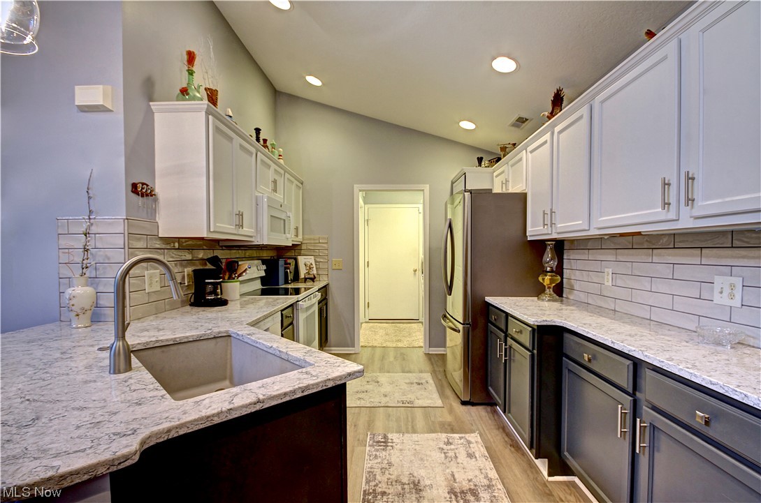 Pebble Chase Condos - Residential