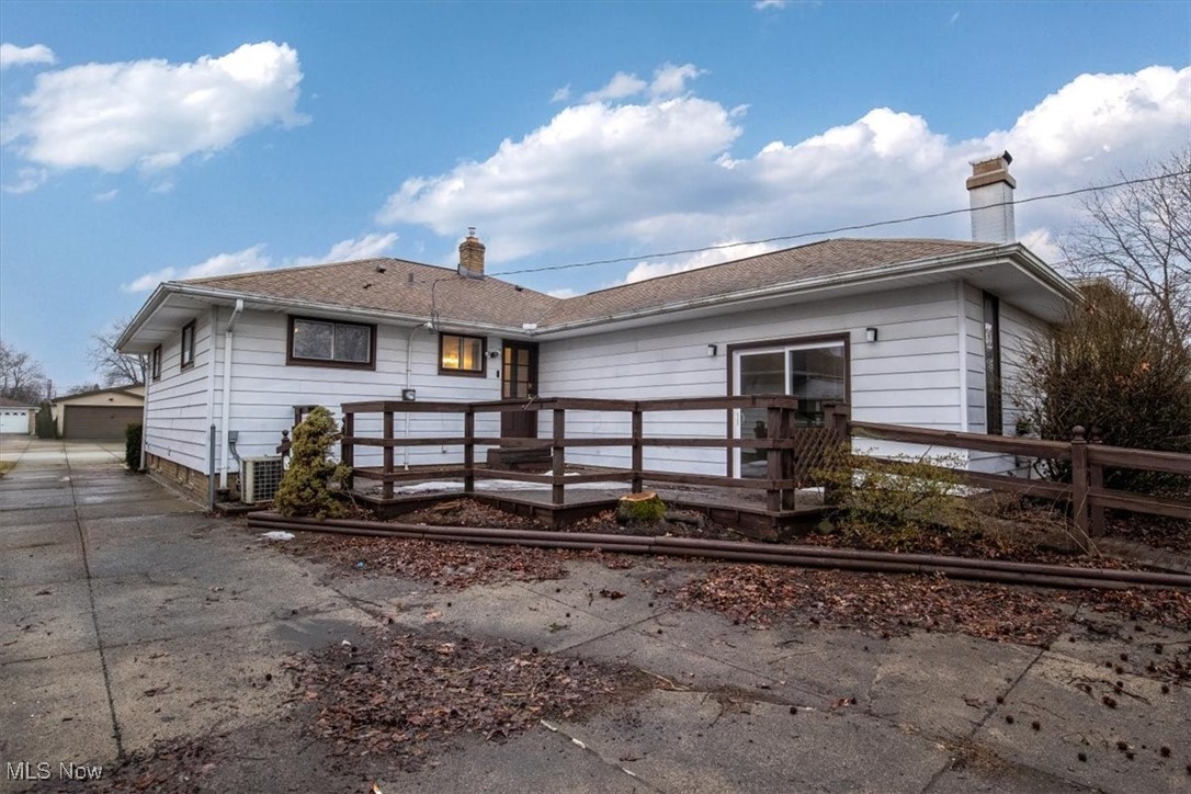 15813 Dunbury Drive, Maple Heights, Ohio image 28