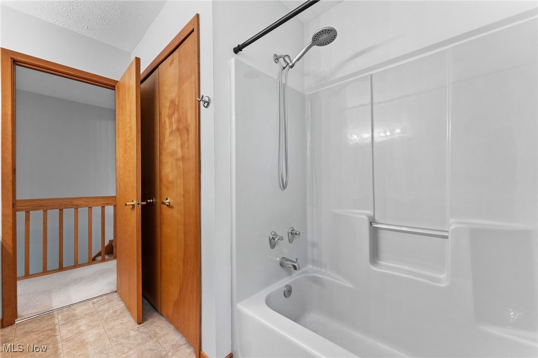 29924 Tamarack Trail, Westlake, Ohio image 34