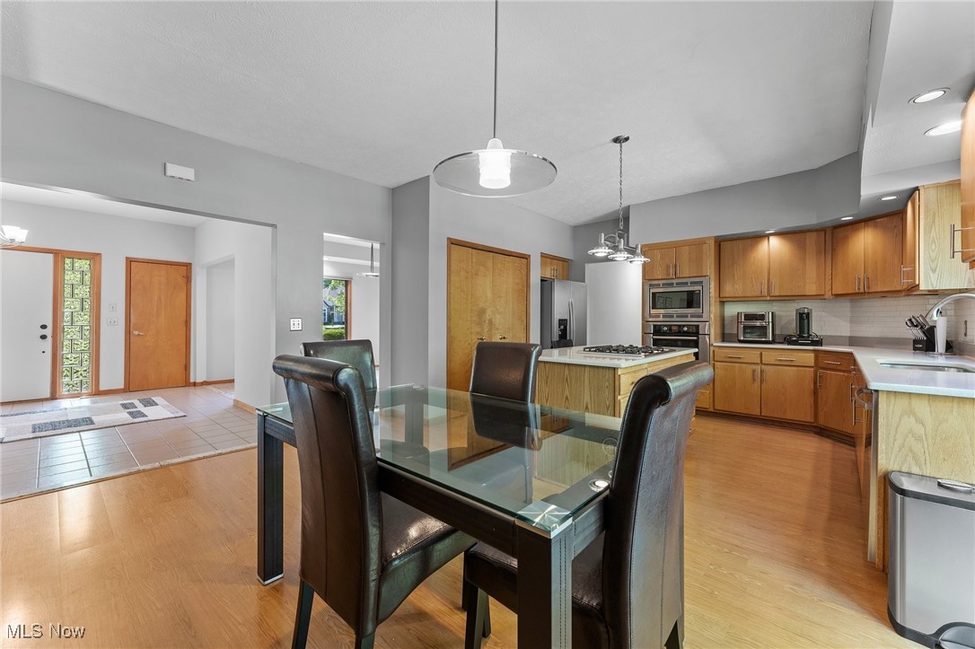 29924 Tamarack Trail, Westlake, Ohio image 16