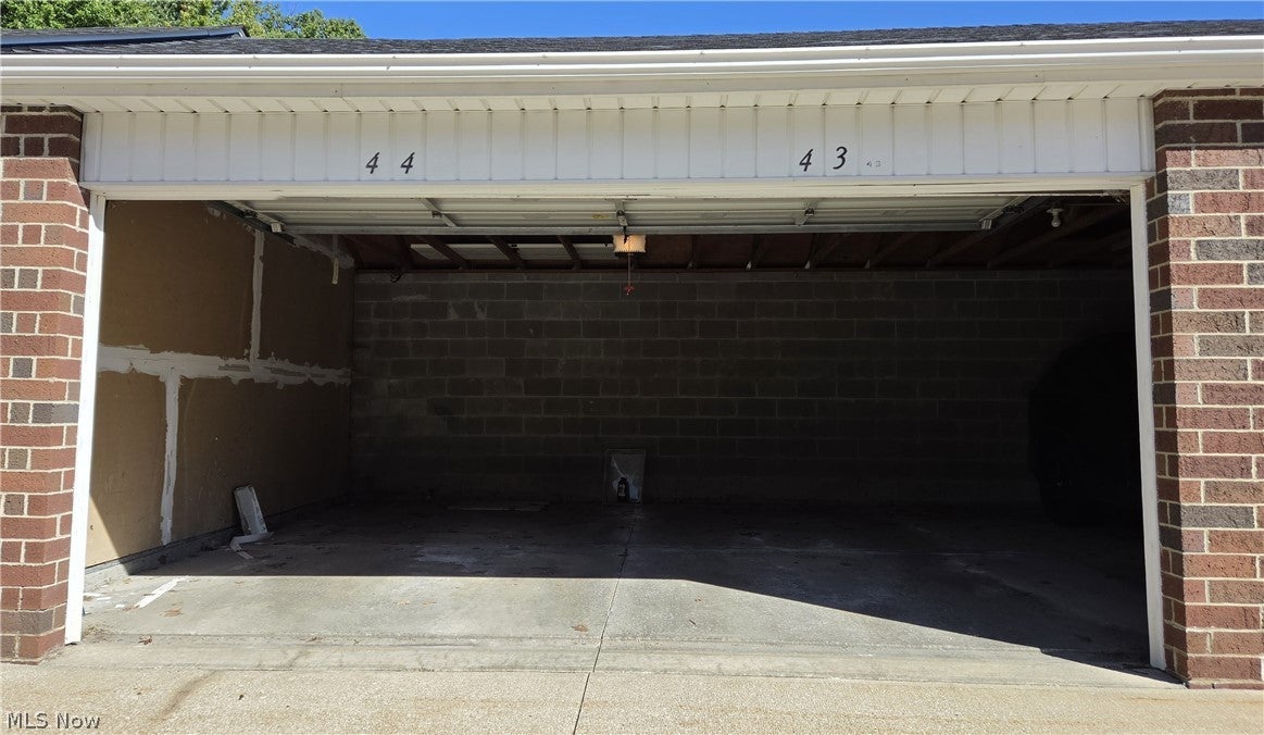 1150 Tollis Parkway