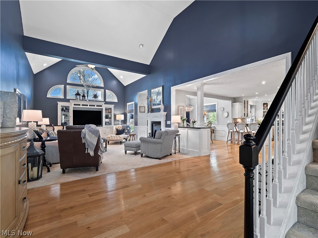 Red Tail - Residential