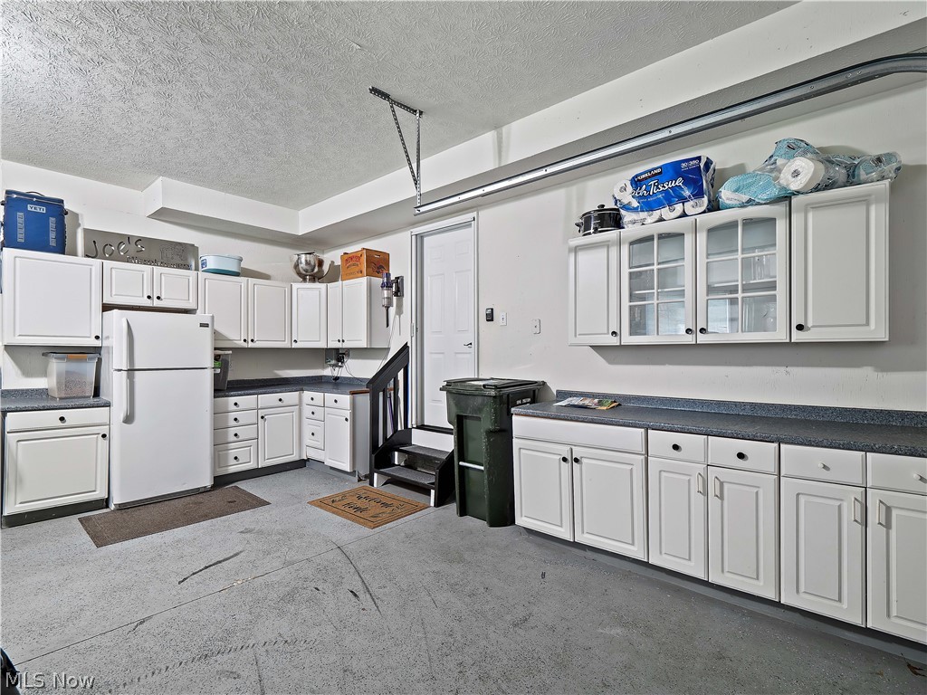 Red Tail - Residential