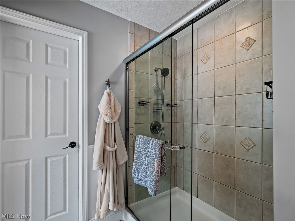 Red Tail - Residential