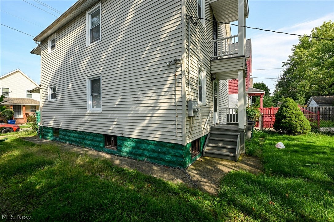 2805 E 126th Street