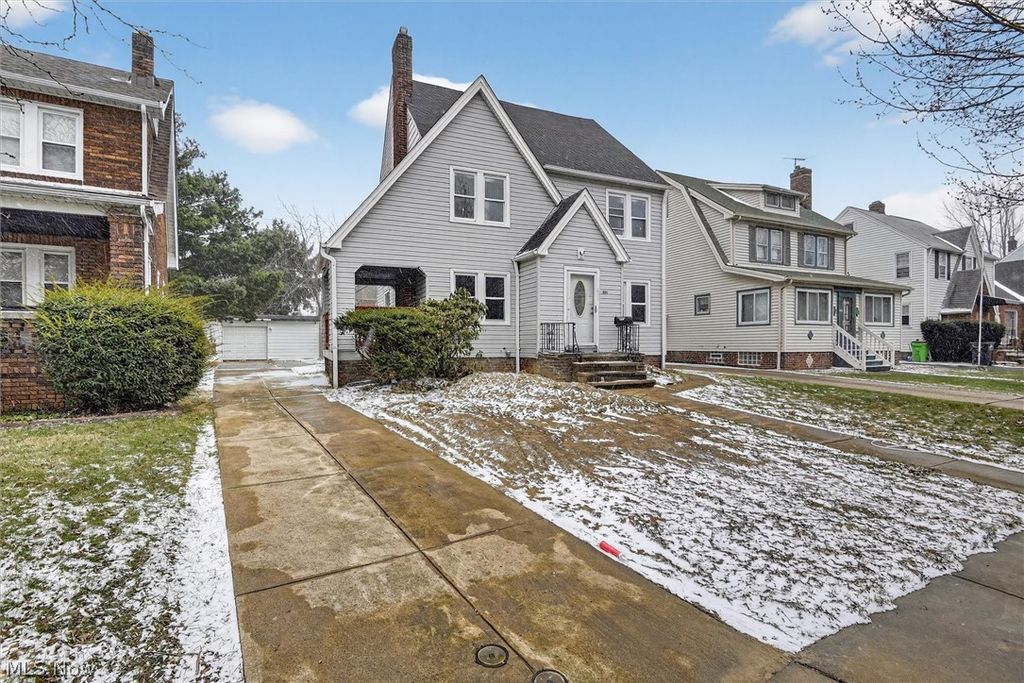 Photo of 231 E 210th Street, Euclid, OH 44123 (MLS # 5194987)