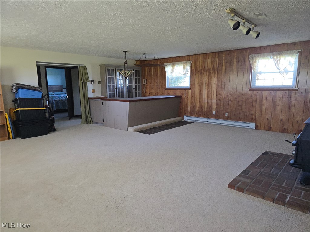 Oak Grvs Sub - Residential