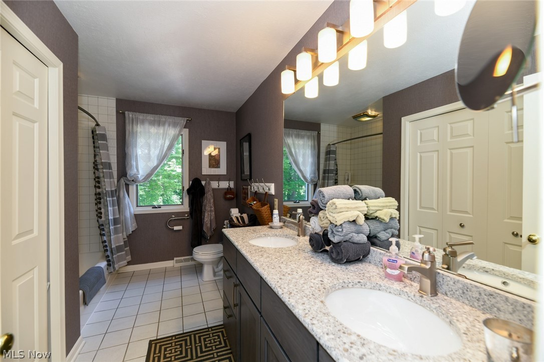 Emerald Woods - Residential