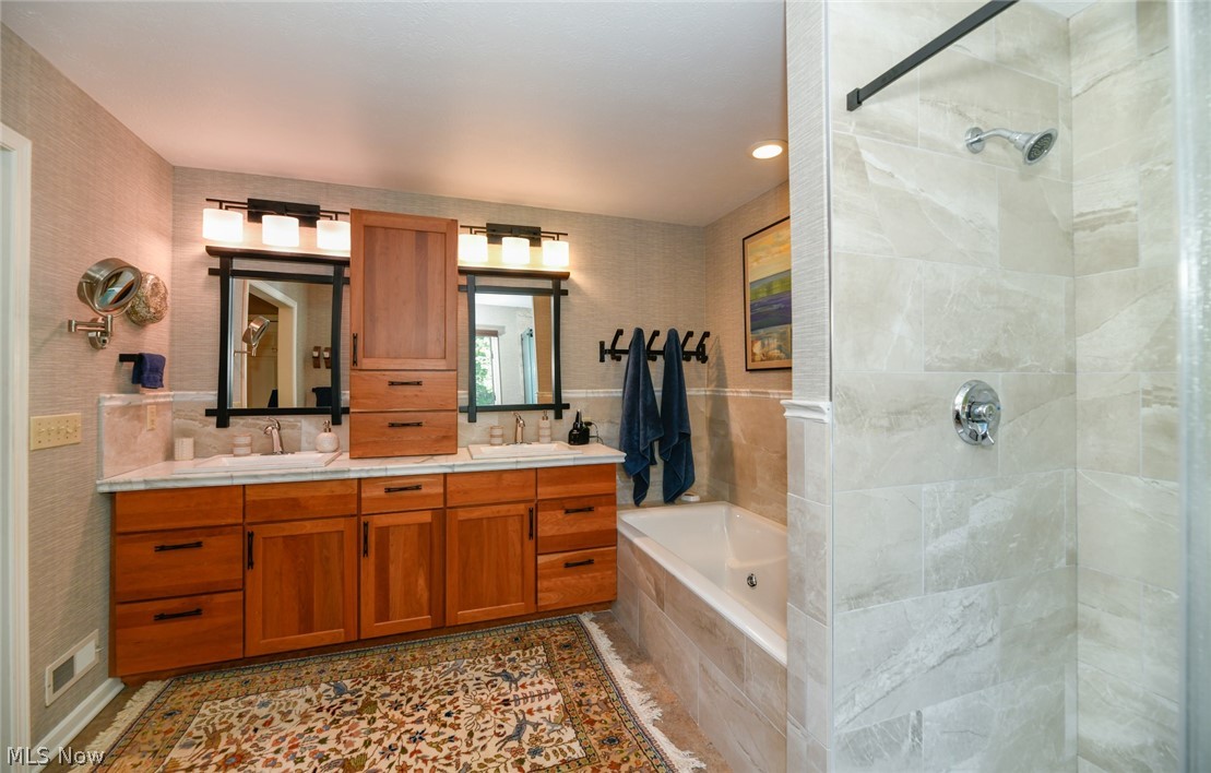 Emerald Woods - Residential