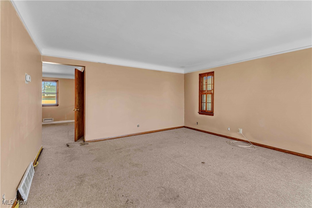 1718 Marietta Avenue, Parma, Ohio image 7