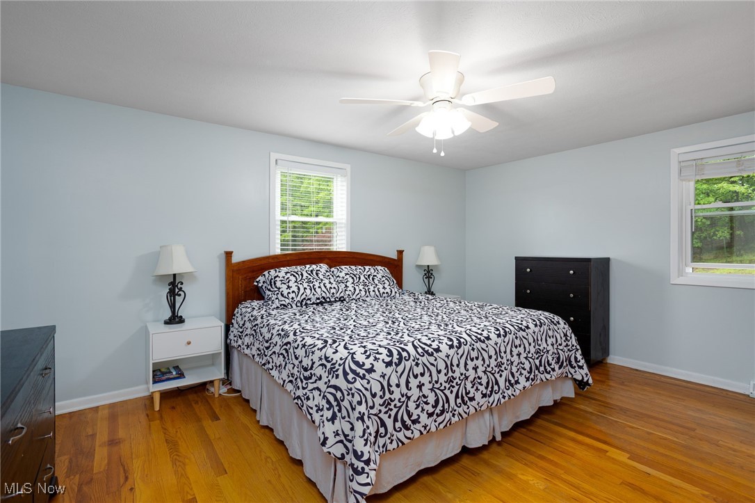 8208 Valley Lane, Parma, Ohio image 22
