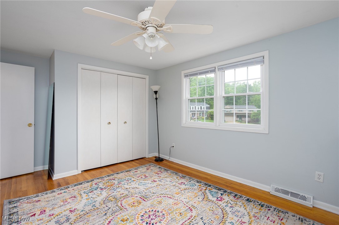 8208 Valley Lane, Parma, Ohio image 31