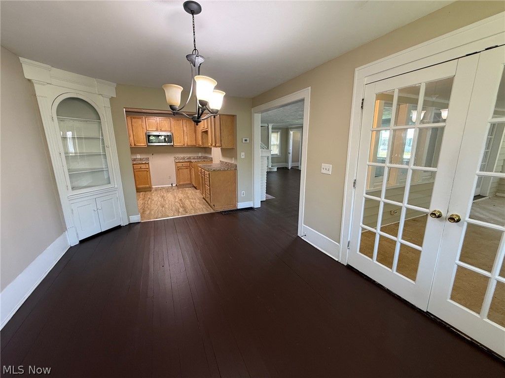 Photo of 127 E 270th Street, Euclid, OH 44132 (MLS # 5215517)
