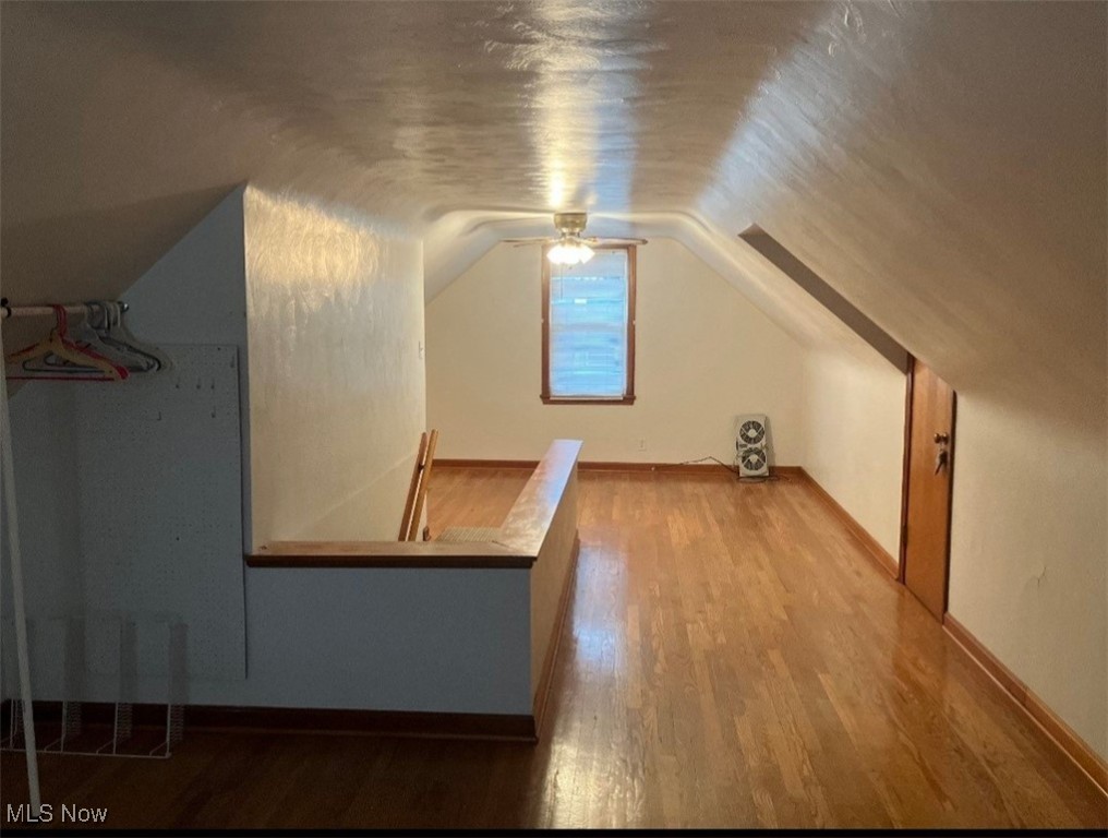 28 Elmwood Drive, Hubbard, Ohio image 8