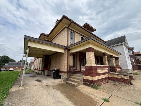 Multifamily For Sale - 821 Market Street<br/> Zanesville, OH 43701