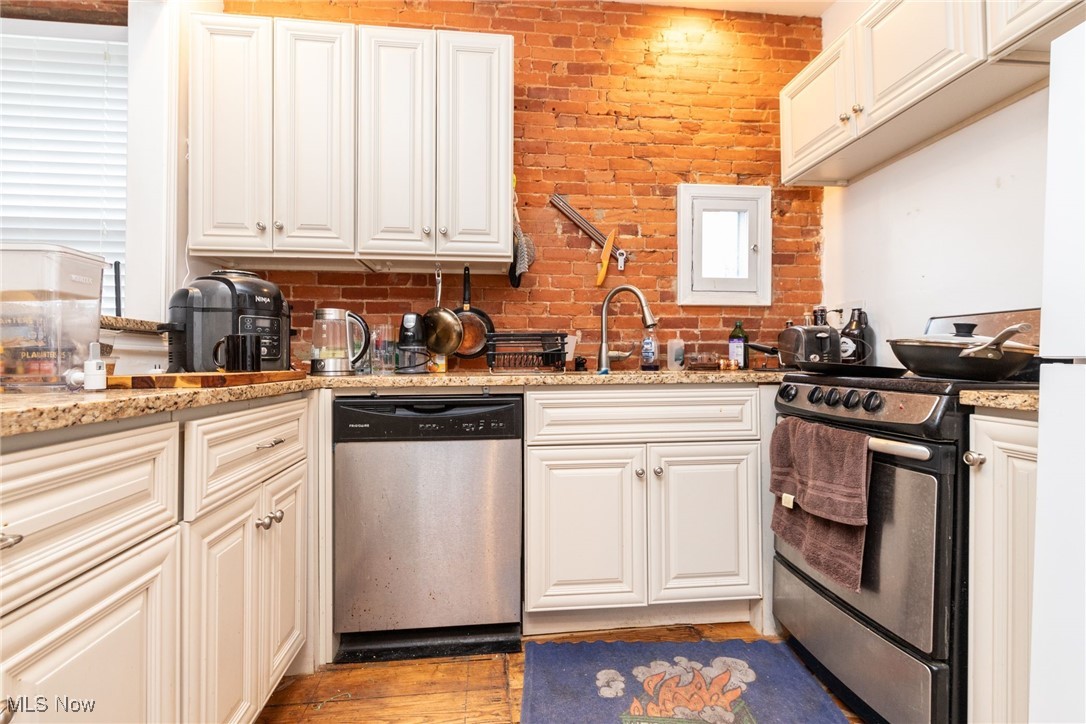 Cleveland, Ohio 44113, United States, 2 Bedrooms Bedrooms, ,1 BathroomBathrooms,Residential,Active,144199