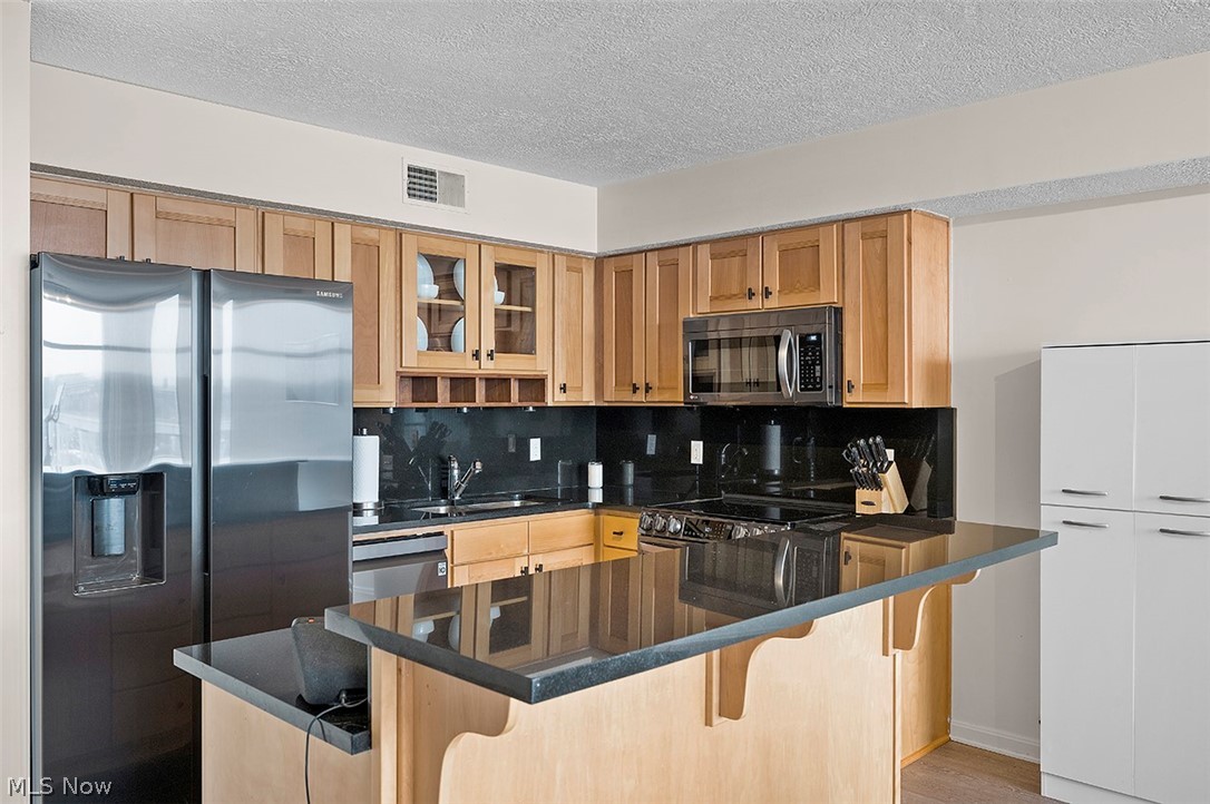 Condominiums/Stonebridge Ph #1 - Residential