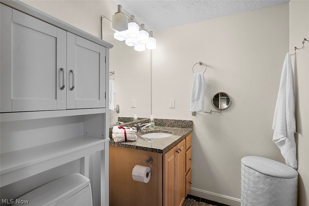 Condominiums/Stonebridge Ph #1 - Residential