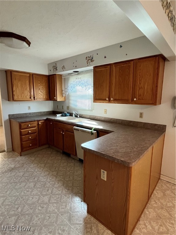 621 Cattail Circle, Brunswick, Ohio image 2