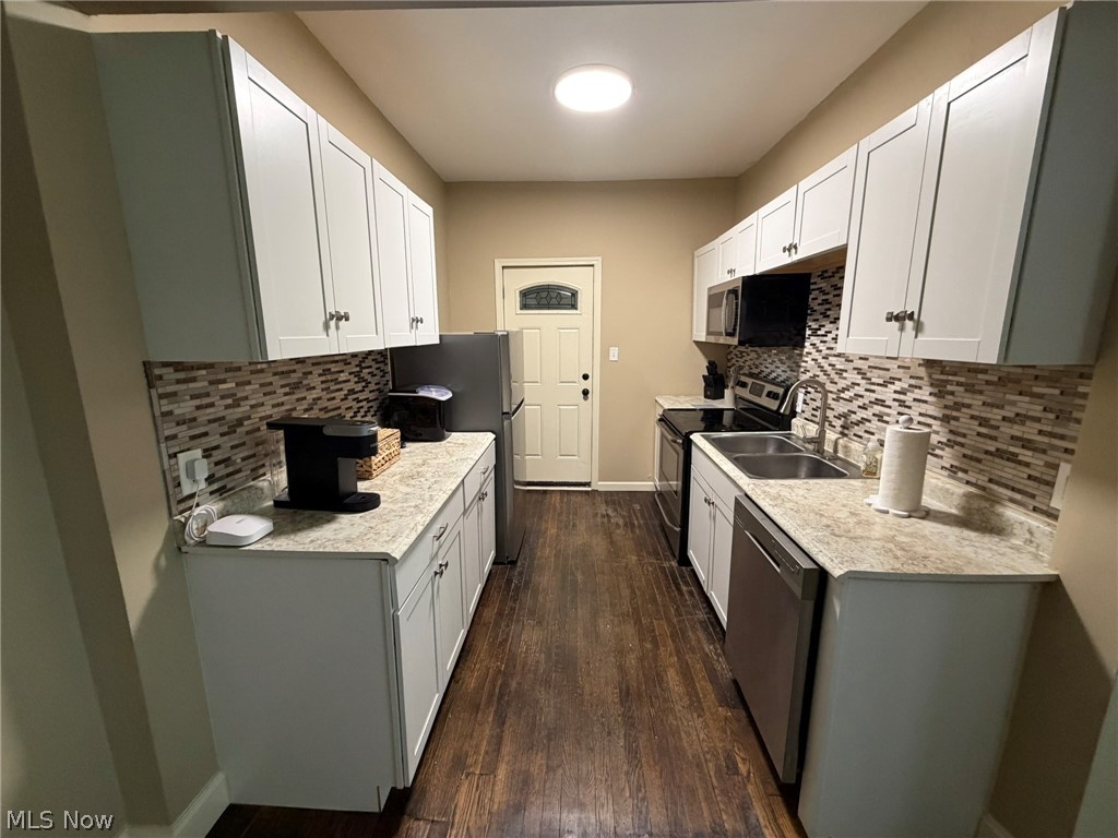 3186 Euclid Heights Boulevard 1