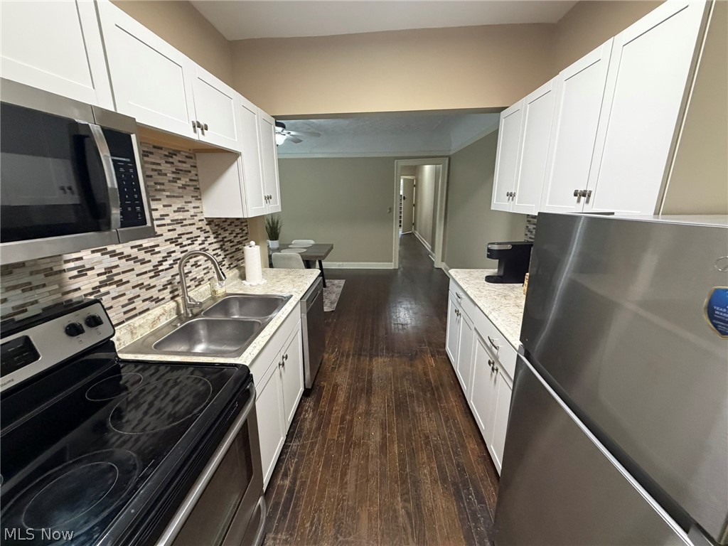 3186 Euclid Heights Boulevard 1