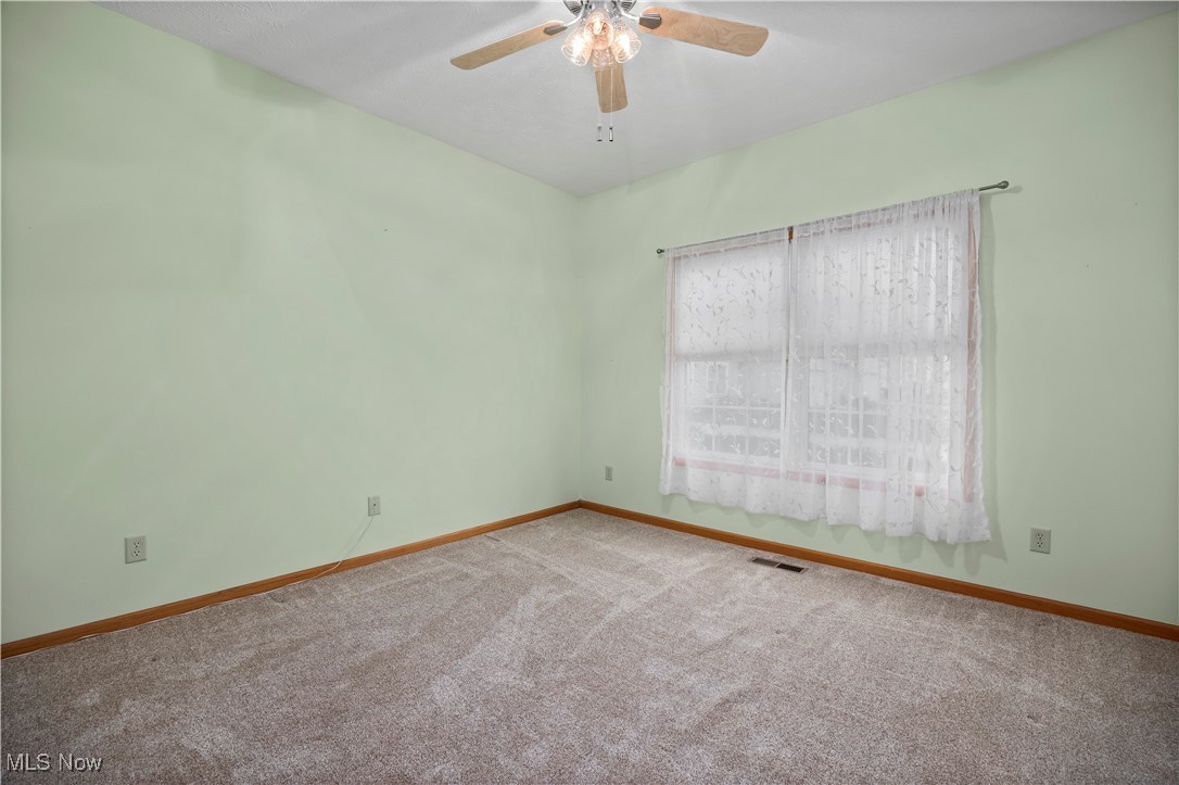428 Stonehedge Drive, Elyria, Ohio image 15