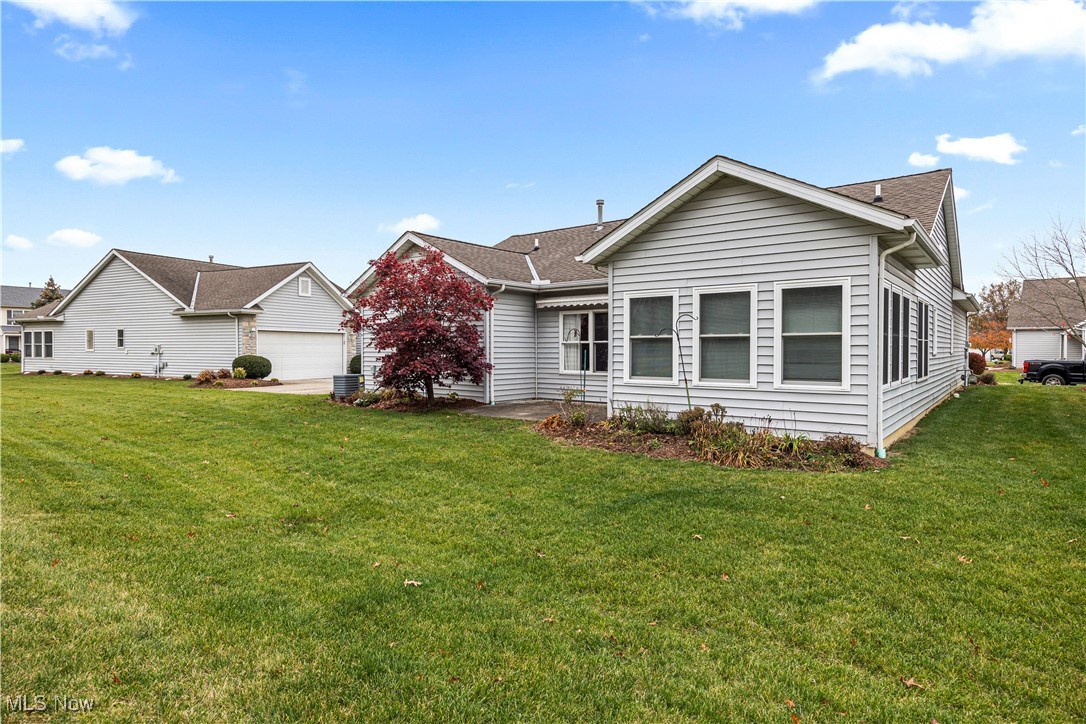 428 Stonehedge Drive, Elyria, Ohio image 40
