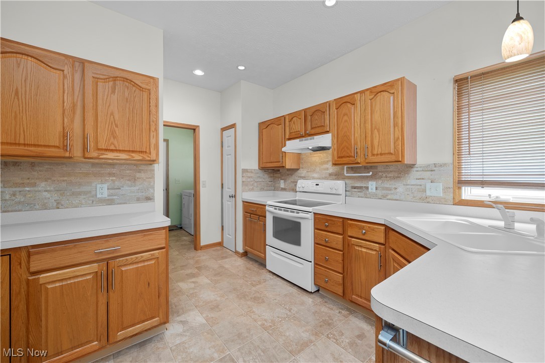 428 Stonehedge Drive, Elyria, Ohio image 42