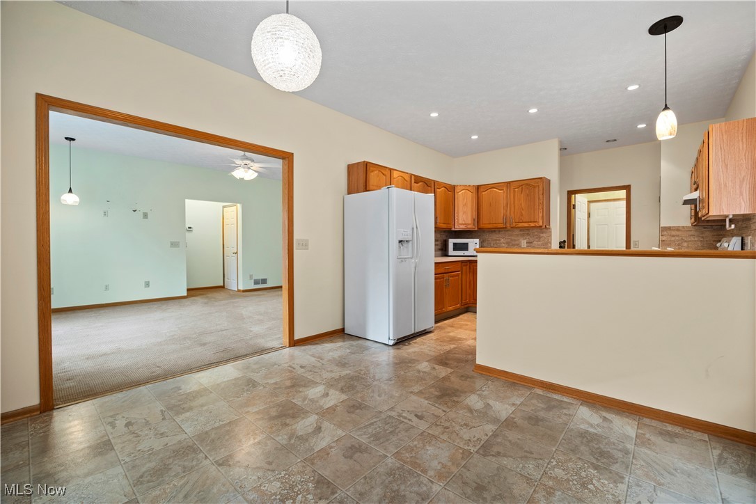 428 Stonehedge Drive, Elyria, Ohio image 25