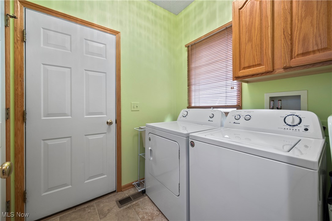 428 Stonehedge Drive, Elyria, Ohio image 31