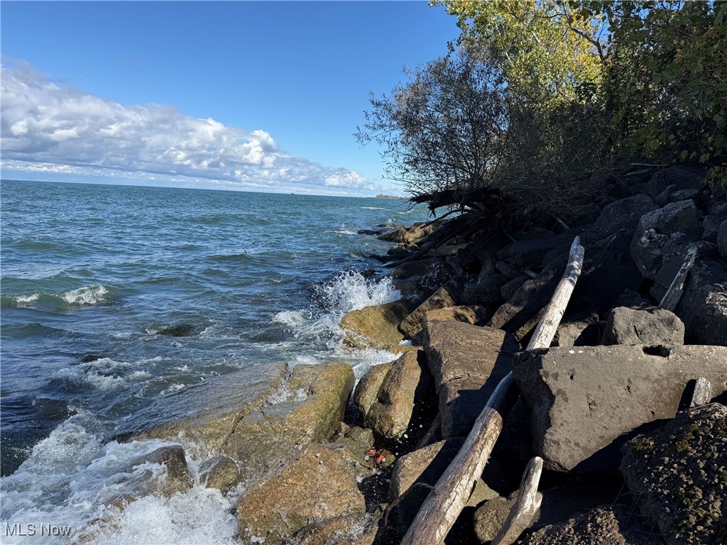 L Haldemans Resub - Land