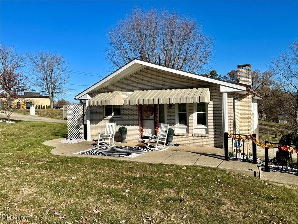 Photo of 806 Bantam Ridge Road, Wintersville, OH 43953 (MLS # 5181661)