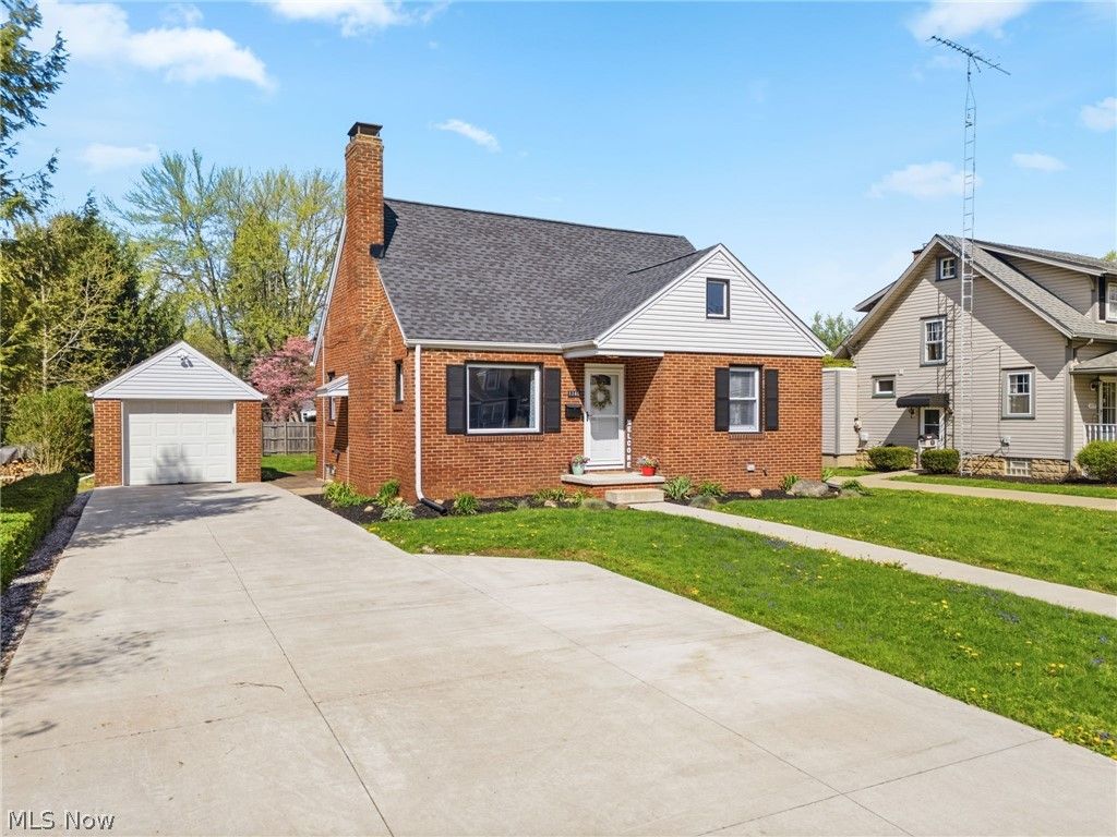 Photo of 1245 Miles Avenue SW, Canton, OH 44710 (MLS # 5203903)