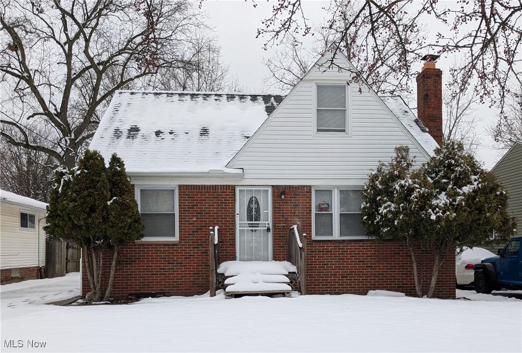 Photo of 16401 Home Street, Maple Heights, OH 44137 (MLS # 5174993)