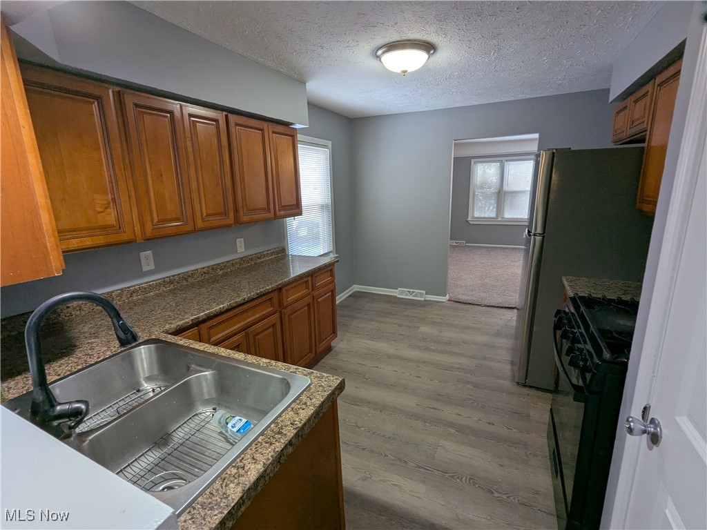 O V Hensley & Cos Oakland Park - Residential Lease