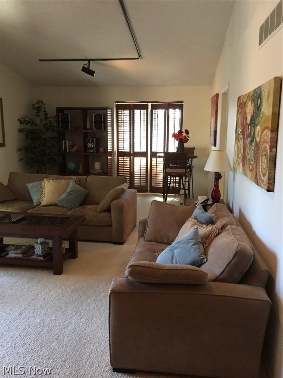 Hampton Woods - Residential