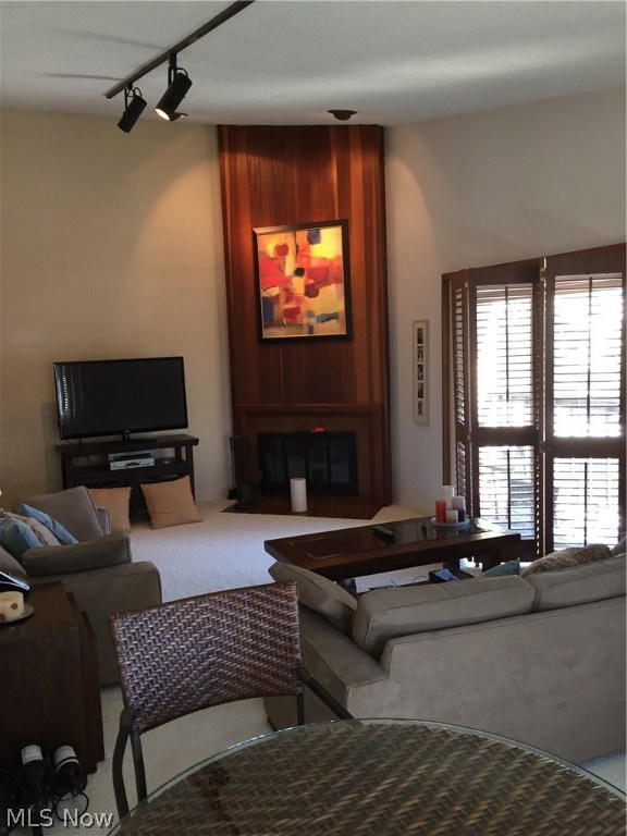 Hampton Woods - Residential