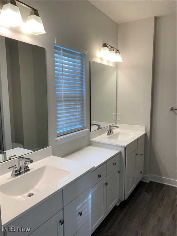 Avon, Ohio 44011, United States, 3 Bedrooms Bedrooms, ,3 BathroomsBathrooms,Residential,Active,212051