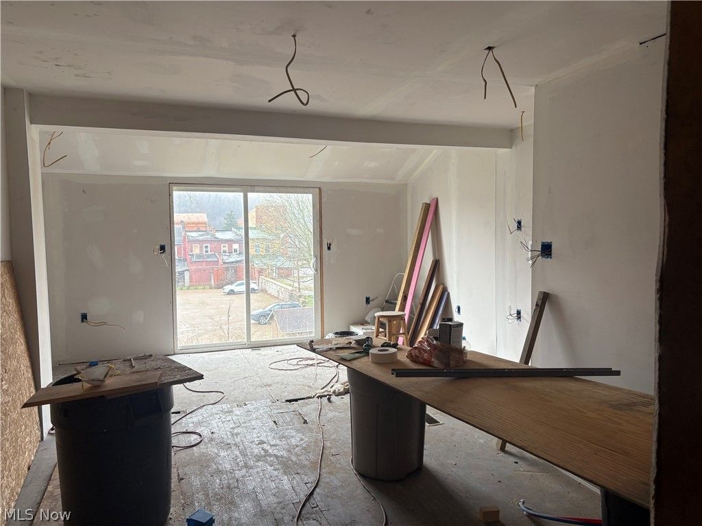 Photo of 122 W Chestnut Street, Lisbon, OH 44432 (MLS # 5197519)