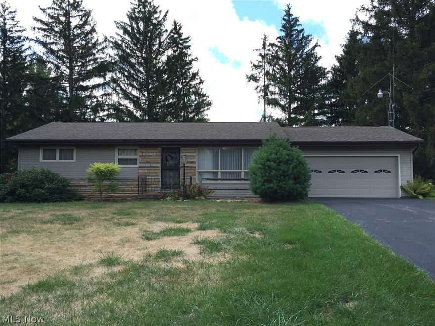 3 bedroom, 1 bath rental located in the Nob Hill Subdivision. Tenant responsible for all utilities. All applicants subject to credit and background check.