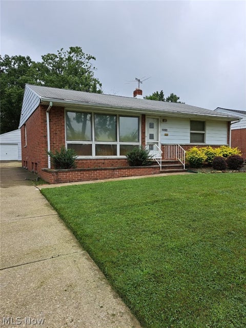 Homes For Sale - 15909 Steinway Boulevard<br/> Maple Heights, OH 44137