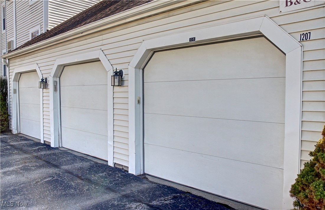 1207 W River Road, Elyria, Ohio image 19