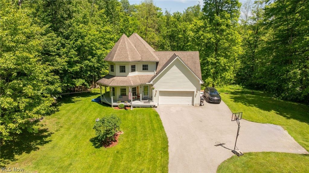 Photo of 11795 Kile Road, Chardon, OH 44024 (MLS # 5214733)