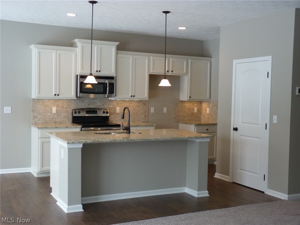 The Reserve at Pine Lakes Village - Residential