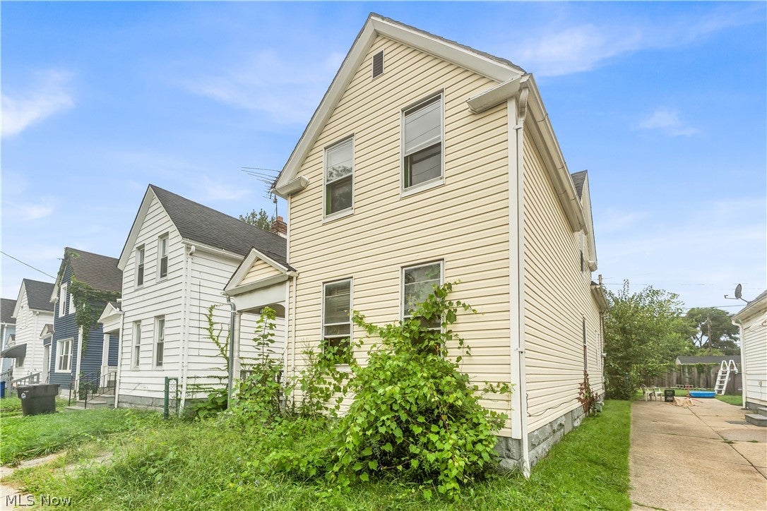 1012 E 72nd Street