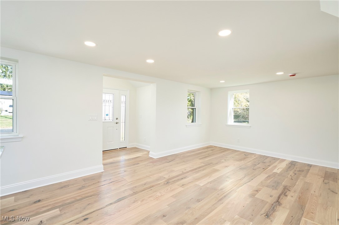 Burton, Ohio 44021, United States, 4 Bedrooms Bedrooms, ,3 BathroomsBathrooms,Residential,Active,228342